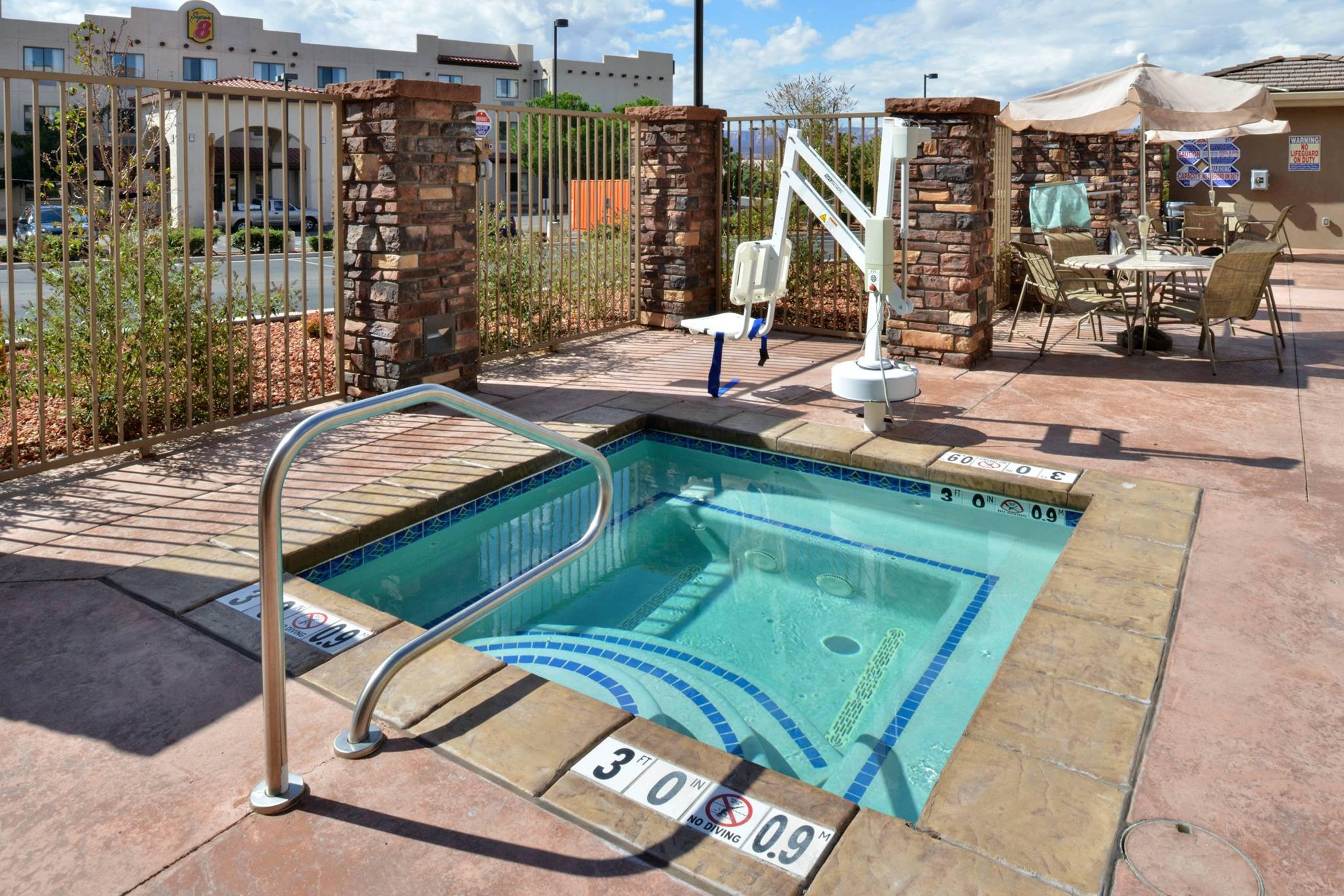 Holiday Inn Express & Suites Page - Lake Powell Area By Ihg Dış mekan fotoğraf