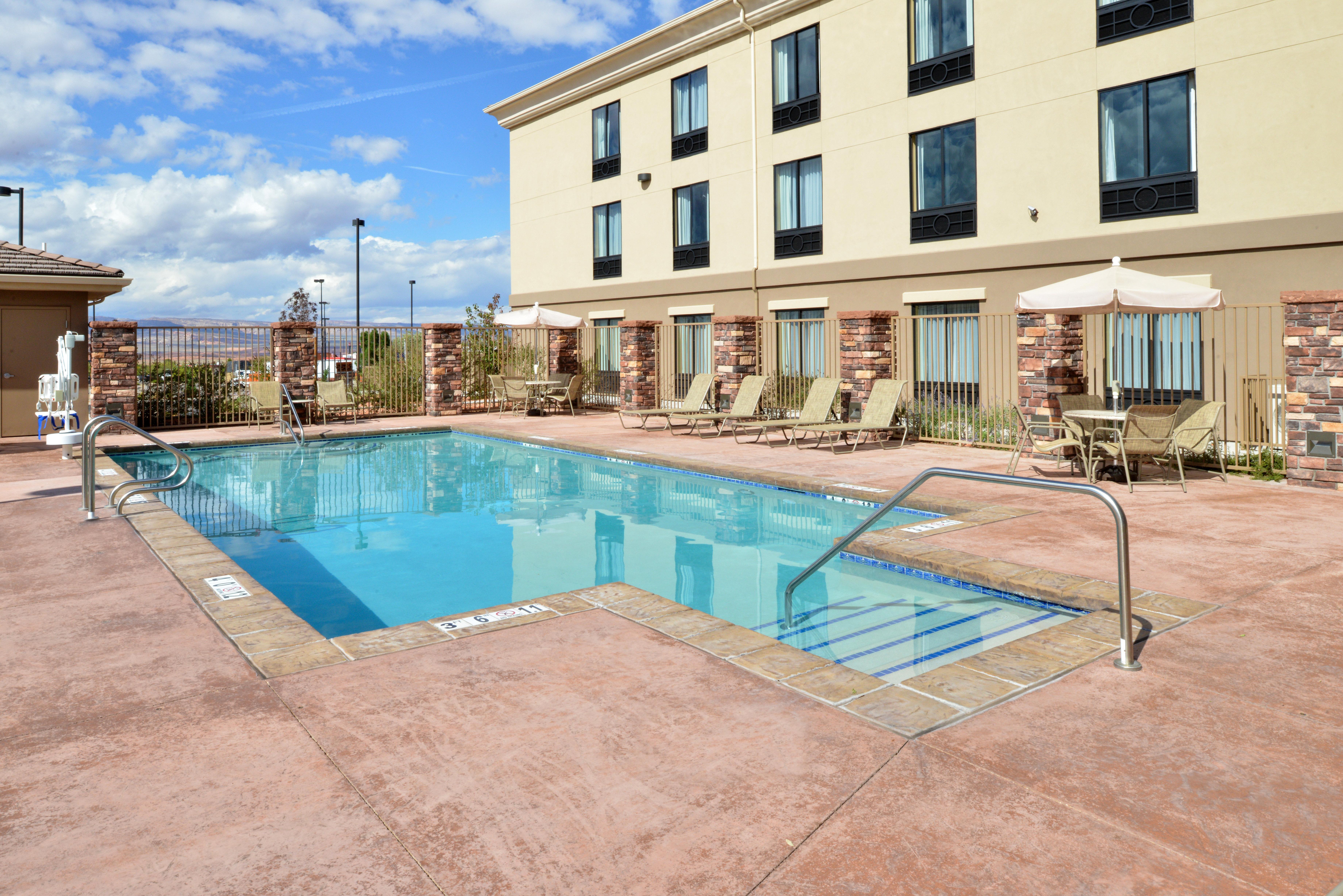 Holiday Inn Express & Suites Page - Lake Powell Area By Ihg Dış mekan fotoğraf
