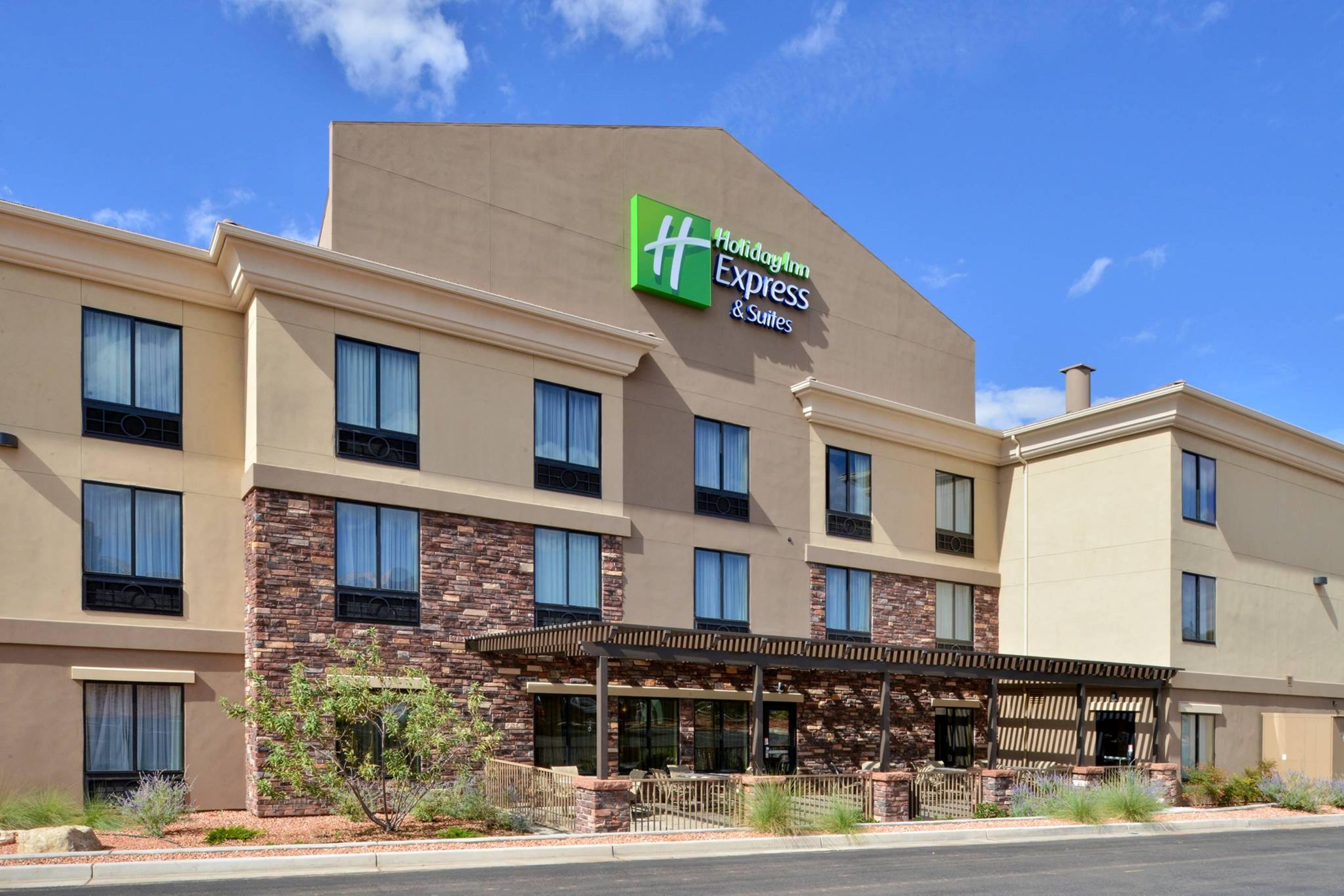 Holiday Inn Express & Suites Page - Lake Powell Area By Ihg Dış mekan fotoğraf